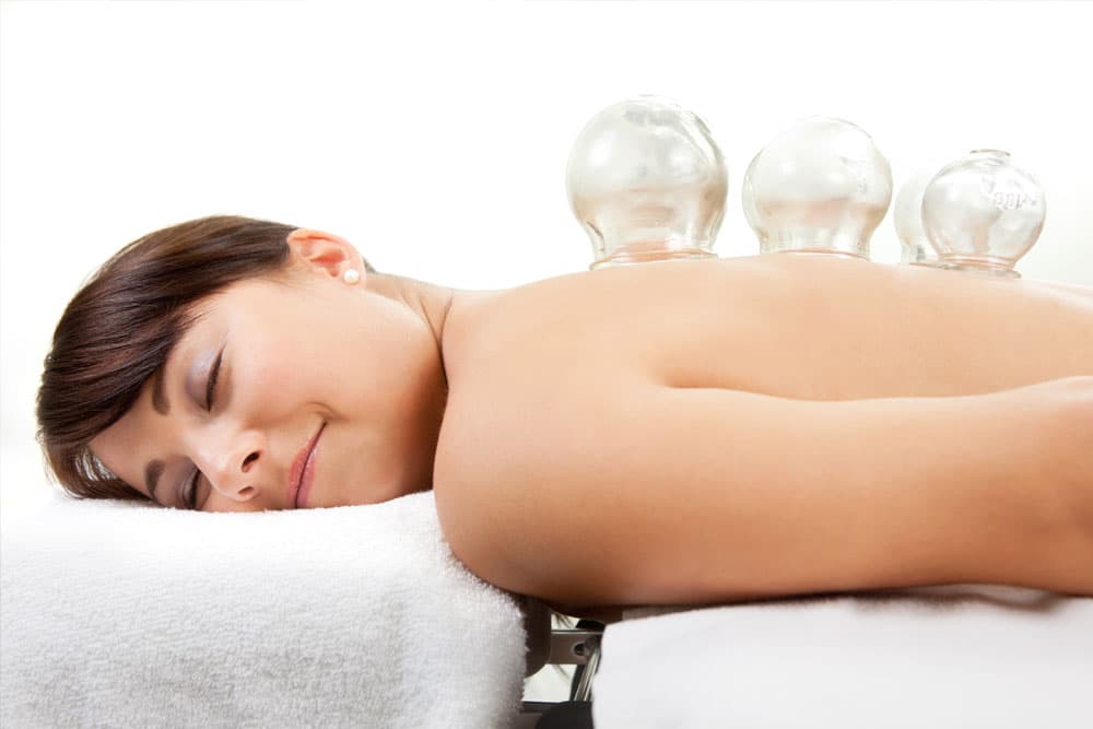 Massagem com ventosas